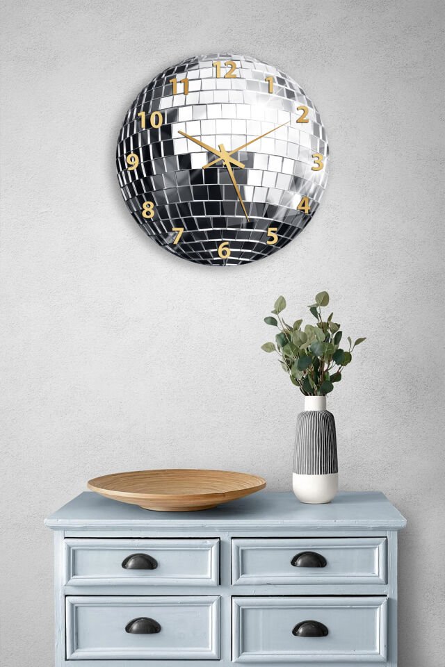 KIRILMAZ CAM DUVAR SAATİ, HEM TABLO HEM SAAT AYNA TOPU DISCO TEMALI MODERN TASARIM EV OFİS HEDİYESİ