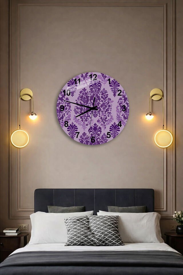 KIRILMAZ CAM DUVAR SAATİ, HEM TABLO HEM SAAT MOR DAMASK DESEN KLASİK ŞIK TASARIM EV OFİS HEDİYESİ