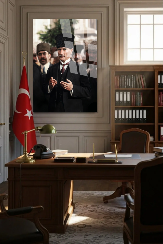 KIRILMAZ CAM TABLO MUSTAFA KEMAL ATATÜRK TARİHİ PORTRE SANATSAL TASARIM