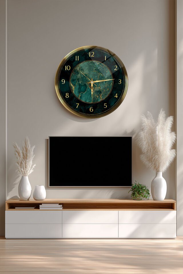 KIRILMAZ CAM DUVAR SAATİ,HEM TABLO HEM SAAT YEŞİL MERMER DOKU ALTIN ÇERÇEVELİ MODERN DEKORATİF SAAT EV OFİS HEDİYESİ