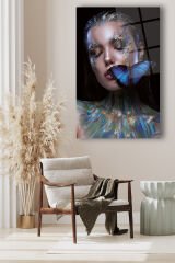 Kadın ve Mavi Kelebek Dikey Cam Tablo, Modern Ev Ofis Salon Duvar Dekoru, Hediyelik Tablo Dekor