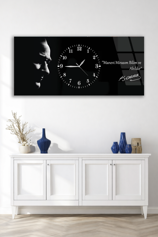 KIRILMAZ CAM DUVAR SAATİ , HEM TABLO HEM SAAT ATATÜRK SİYAH BEYAZ PORTRE EV OFİS HEDİYESİ