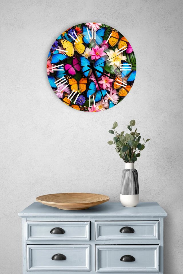 KIRILMAZ CAM DUVAR SAATİ, HEM TABLO HEM SAAT RENKLİ KELEBEK VE ÇİÇEK DESENLİ CANLI SANATSAL EV OFİS HEDİYESİ