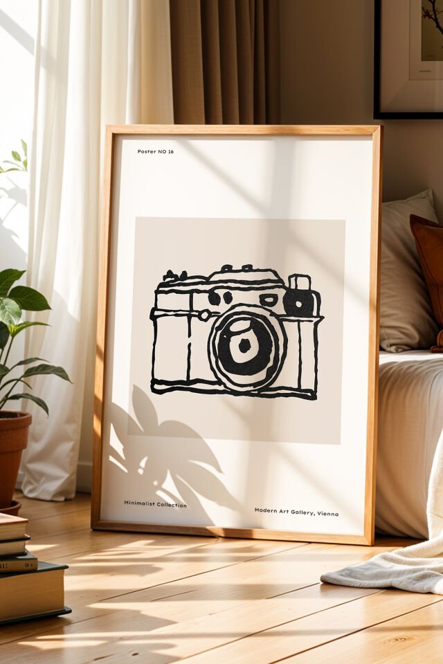 DOĞAL AHŞAP - Retro Kamera Minimalist Çizim Doğal Ahşap Çerçeveli Duvar Tablosu
