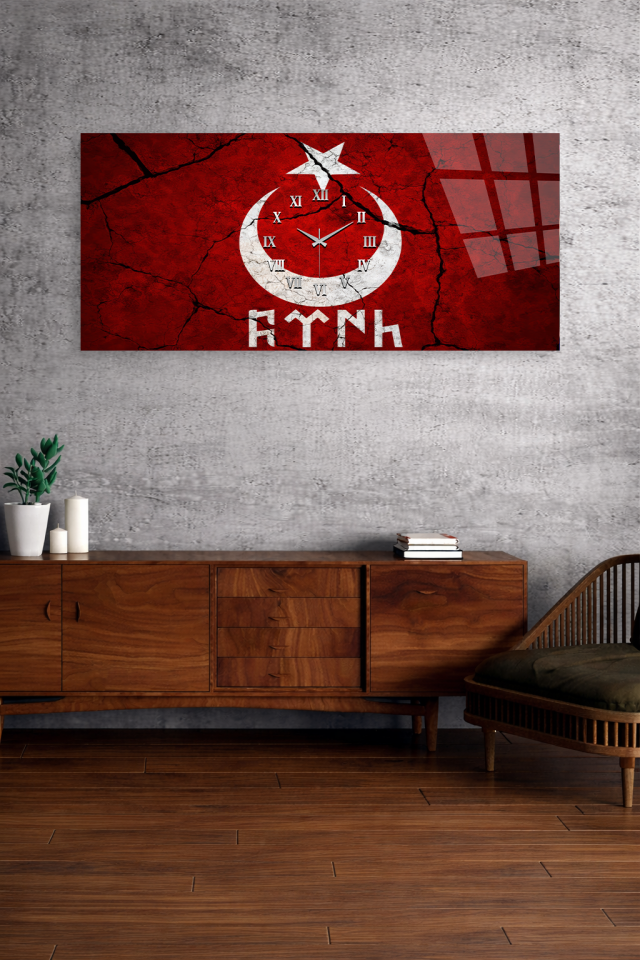 KIRILMAZ CAM DUVAR SAATİ , HEM TABLO HEM SAAT TÜRK BAYRAĞI AY YILDIZ TASARIM EV OFİS HEDİYESİ